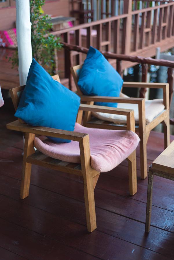 Sincere Hostel Bar And Bistro Ko Lanta Екстериор снимка